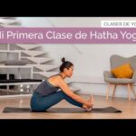 Elementos esenciales para tu primera clase de yoga